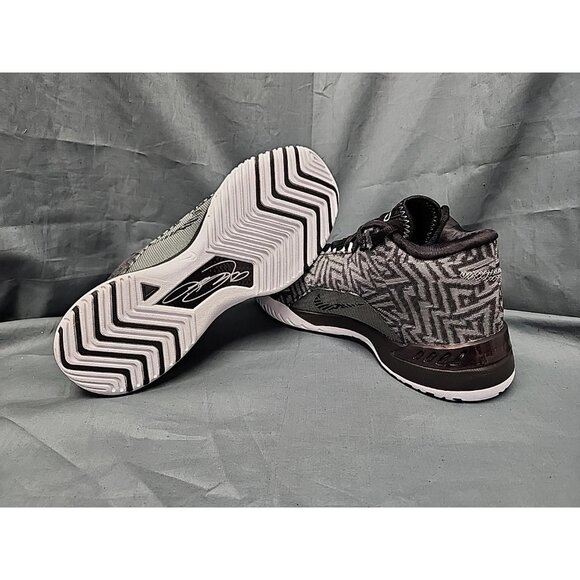 Nike Men's LeBron LBJ NXXT Genisus Sneakers Black Grey White Size 8 NEW IN BOX! - Picture 2 of 12